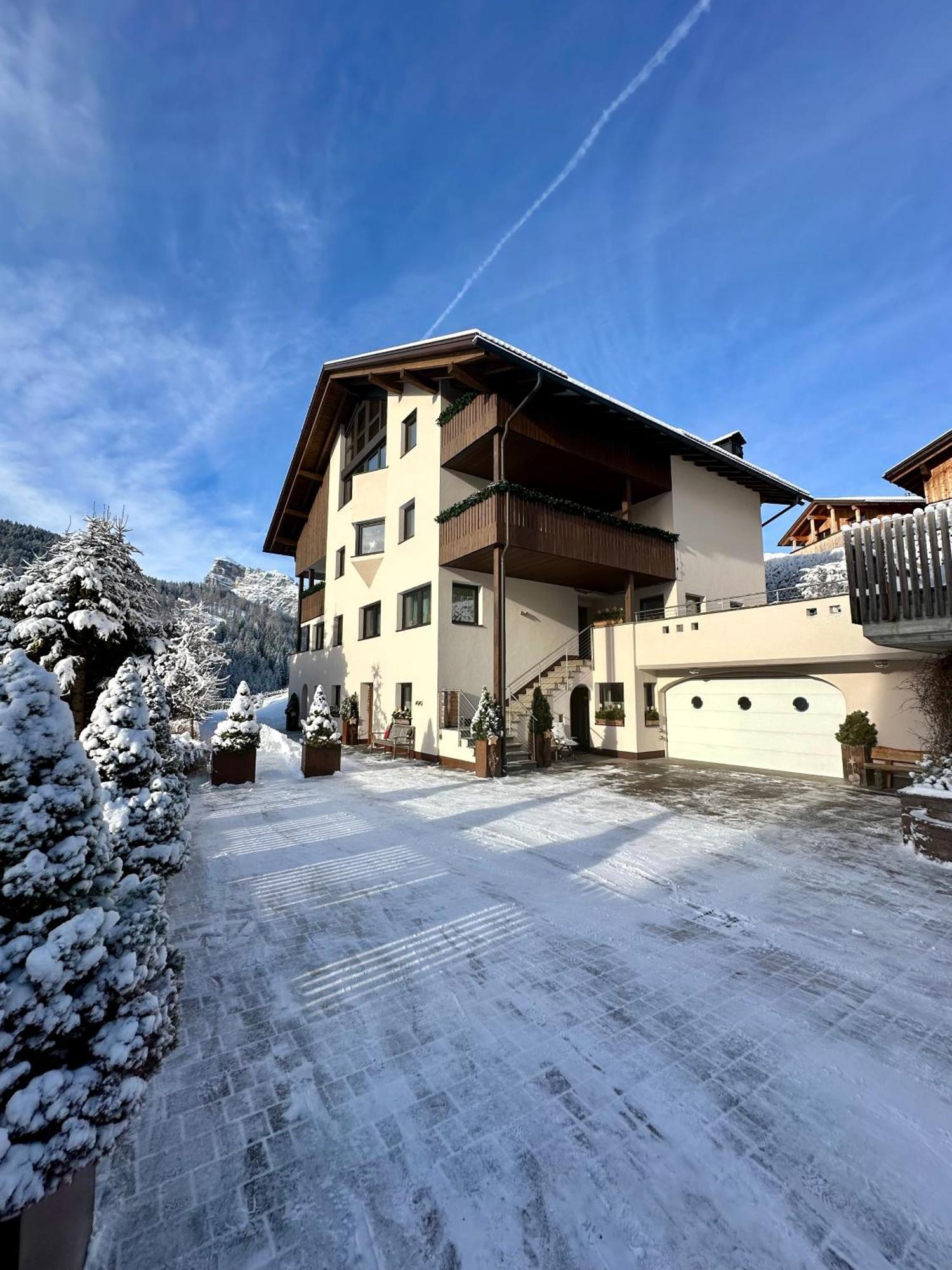 Apartment Ciasa Laoi San Cassiano  Exterior foto